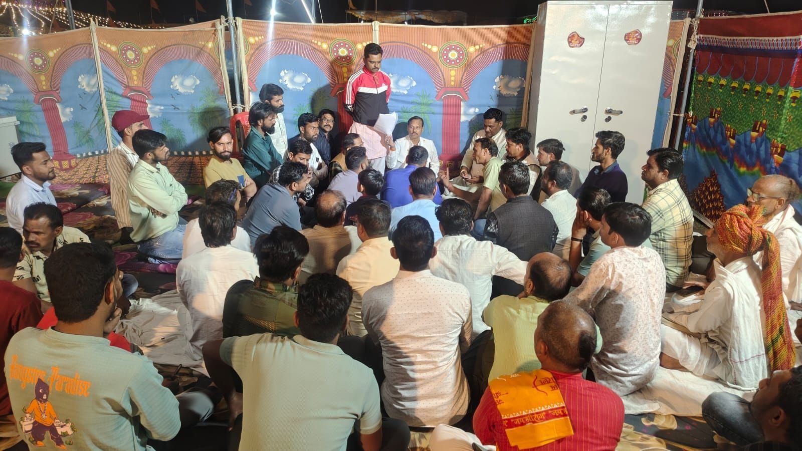 भूमाफिया के खिलाफ एकजुट हुआ समाज, खिलचीपुर बंद कर प्रशासन को चेतावनी